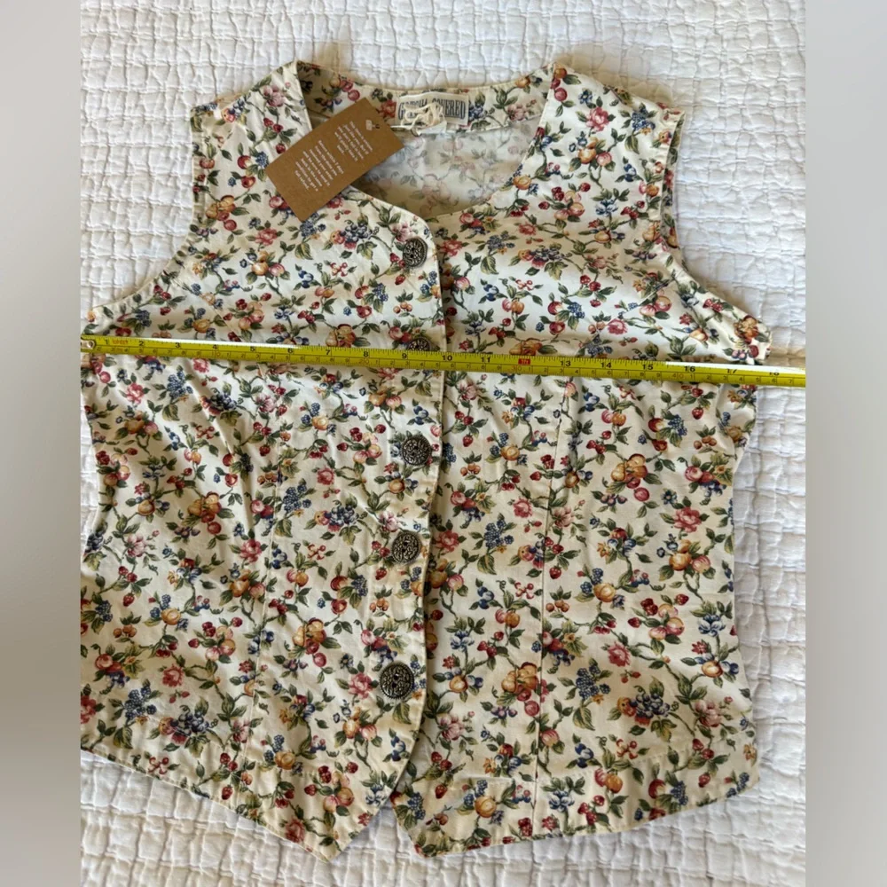 Vintage Cotton Floral Quilted Vest - Picture 5 of 7